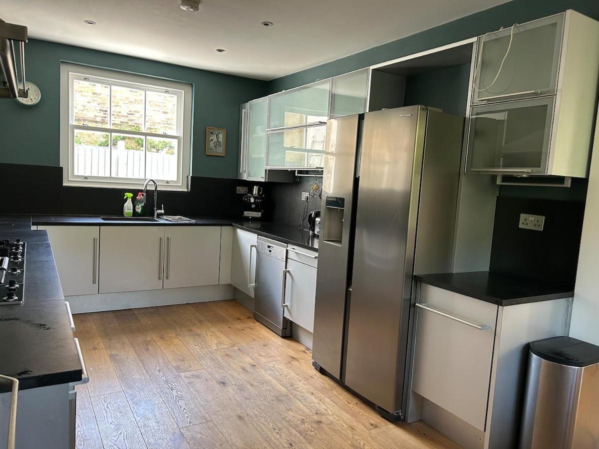 6 Double Bedroom House Hampstead Heath In Camden * London